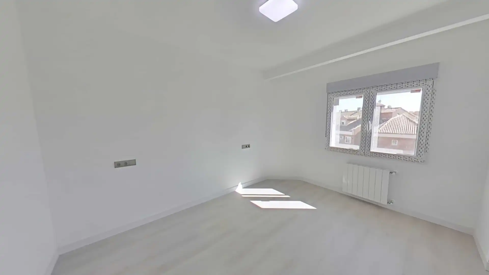 Bedroom of Flat for sale in Yeles  with Heating, Parquet flooring and Terrace