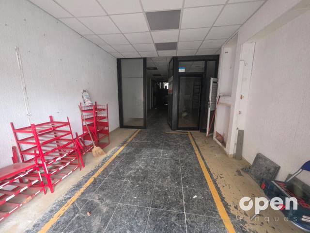 Local comercial en Alquiler en Doctor Pearson en Vallparadís - Antic Poble de Sant Pere