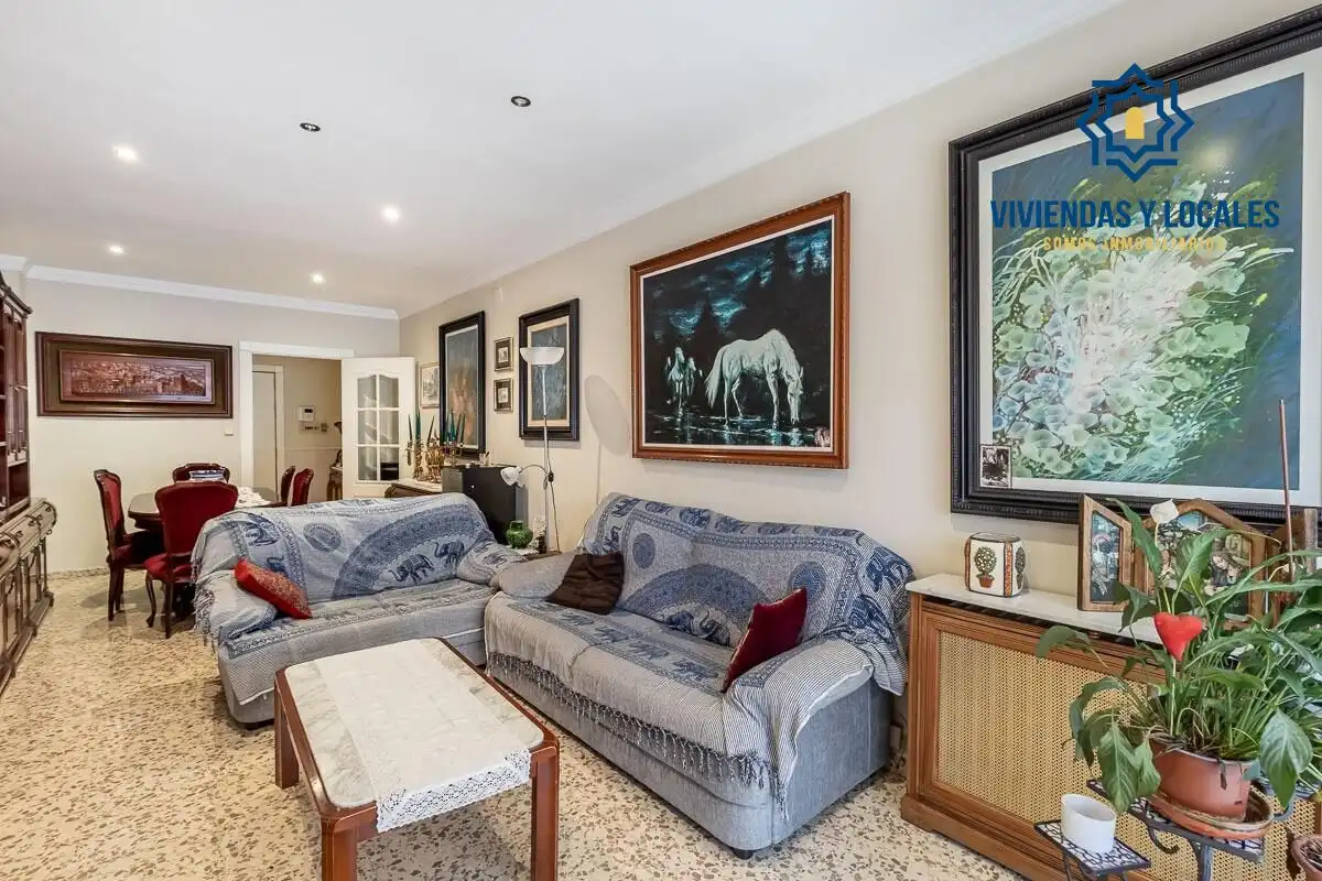 Living room of Flat for sale in Granada  with Heating and Terrace