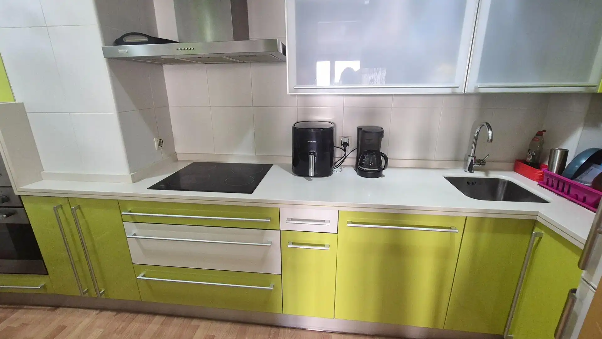 Cocina de Planta baja de alquiler en Castellanos de Moriscos con Calefacción, Amueblado y Piscina comunitaria