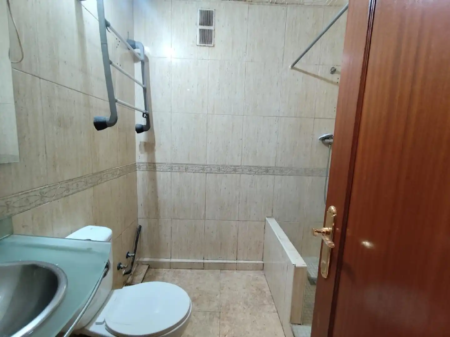 Baño de Piso en venta en Palau-solità i Plegamans