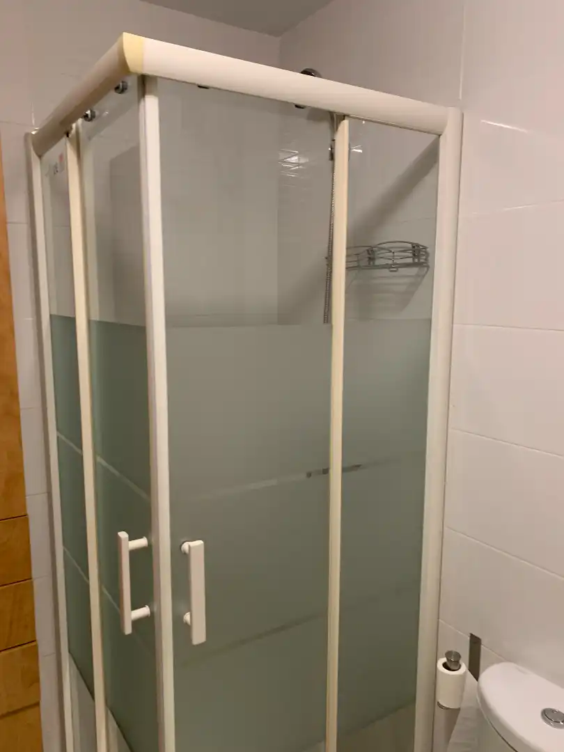Badezimmer von Wohnungen zum Verkauf in Maracena mit Heizung, Parkett und Terrasse