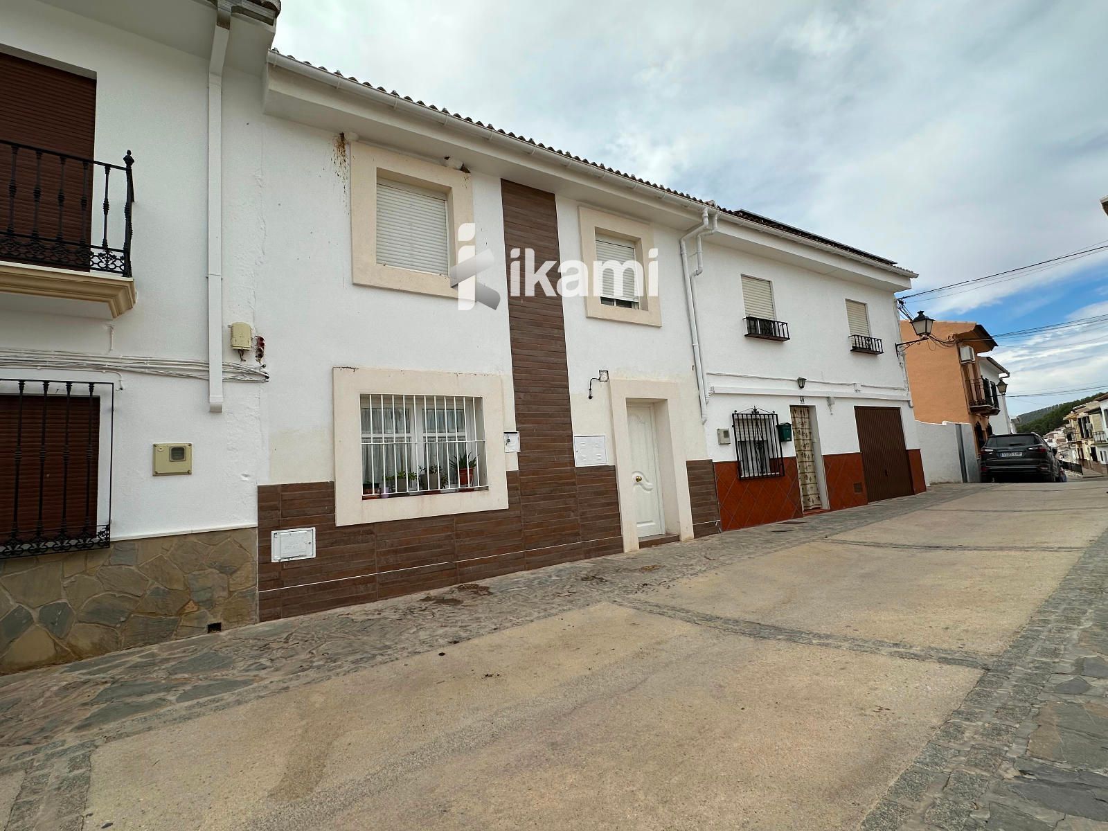Vista exterior de Casa adosada en venda en Villanueva del Trabuco amb Aire condicionat, Calefacció i Terrassa