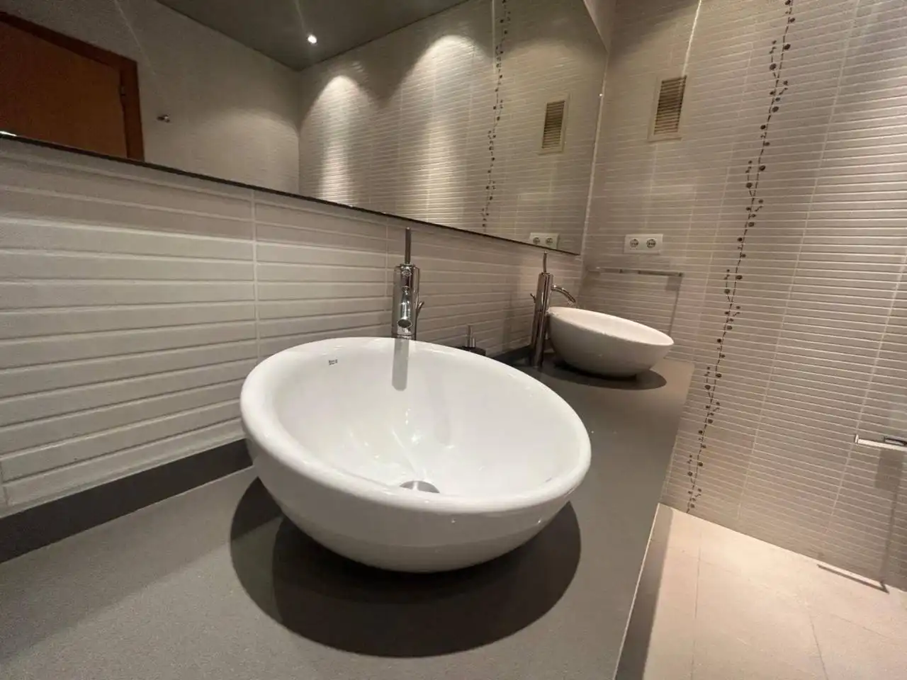 Badezimmer von Dachboden zum Verkauf in Castellón de la Plana / Castelló de la Plana mit Heizung, Terrasse und Abstellraum