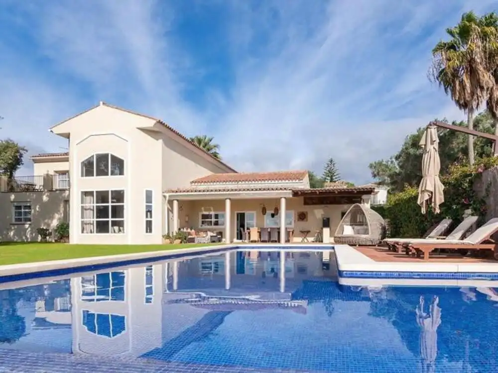 Casa amb piscina en venda a Sotogrande Alto