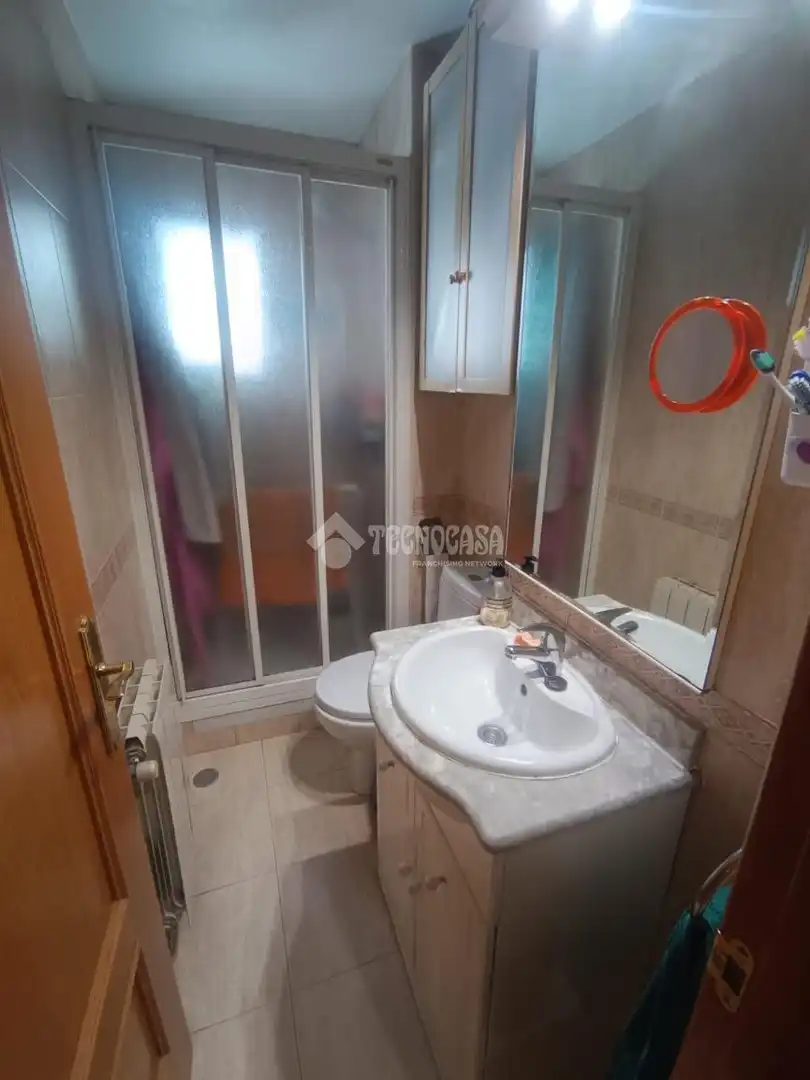 Baño de Piso en venta en Madrid con Aire acondicionado, Calefacción y Terraza