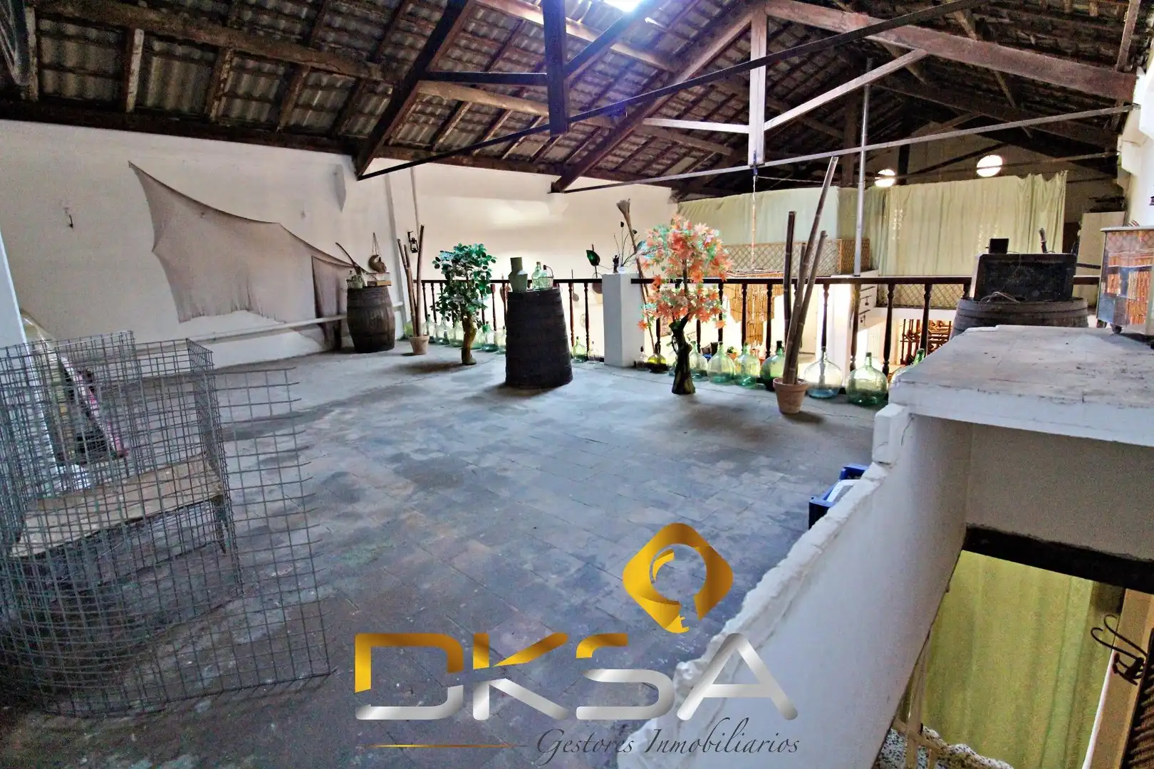 Local comercial en venda a Madrigal, imagen 5