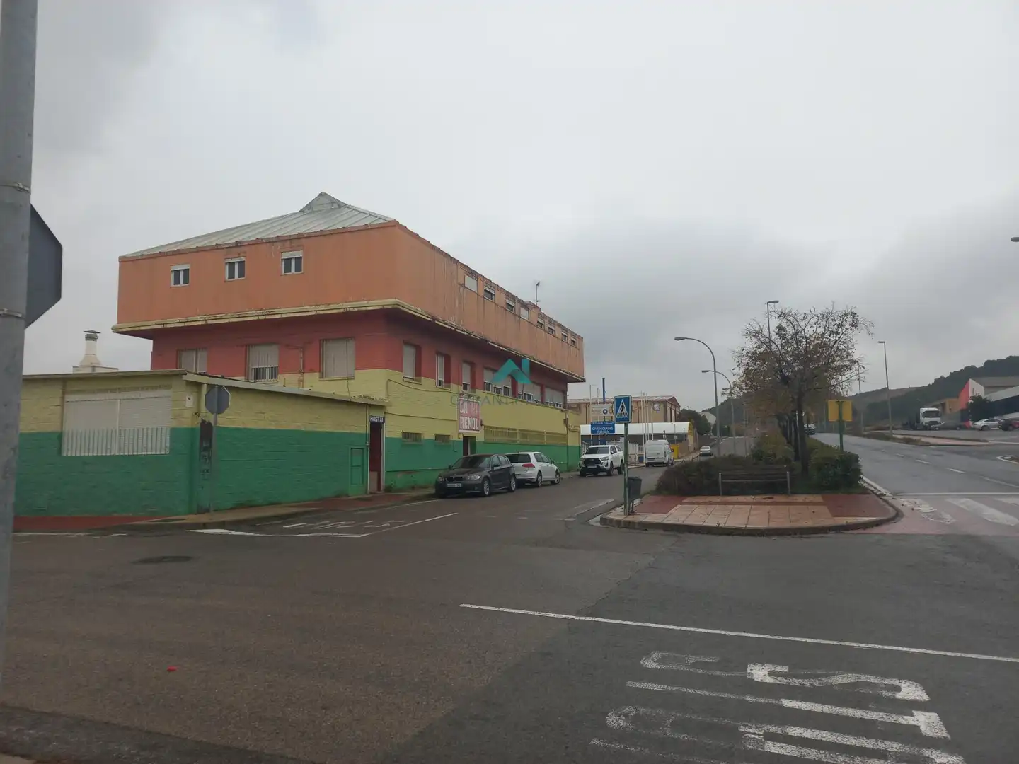 Vista exterior de Edifici en venda en Tudela