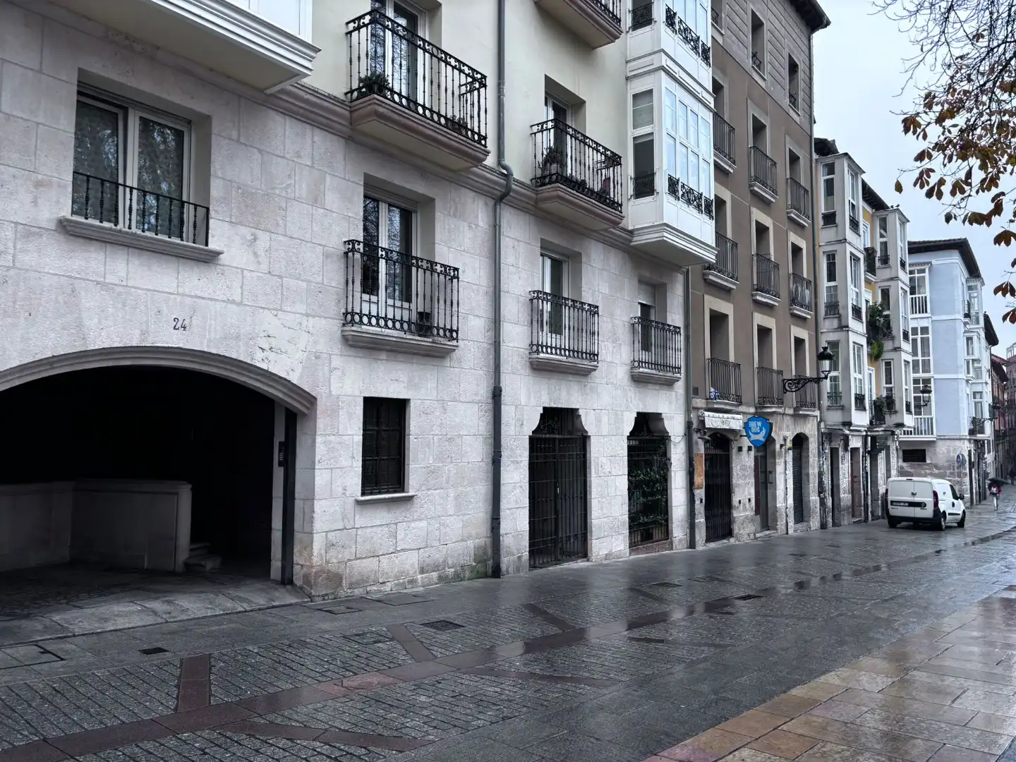 Vista exterior de Local en venda en Burgos