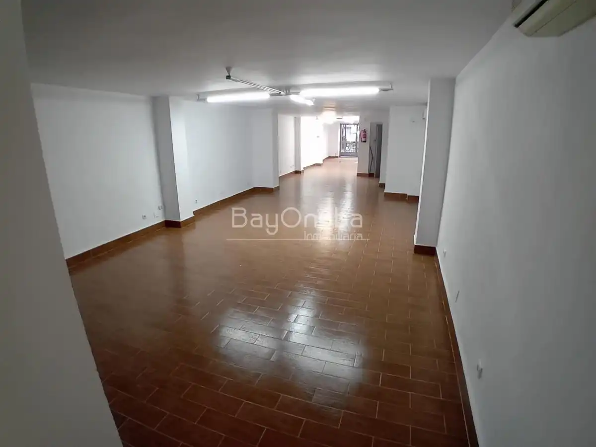 Local comercial en venta en Centro, imagen 3