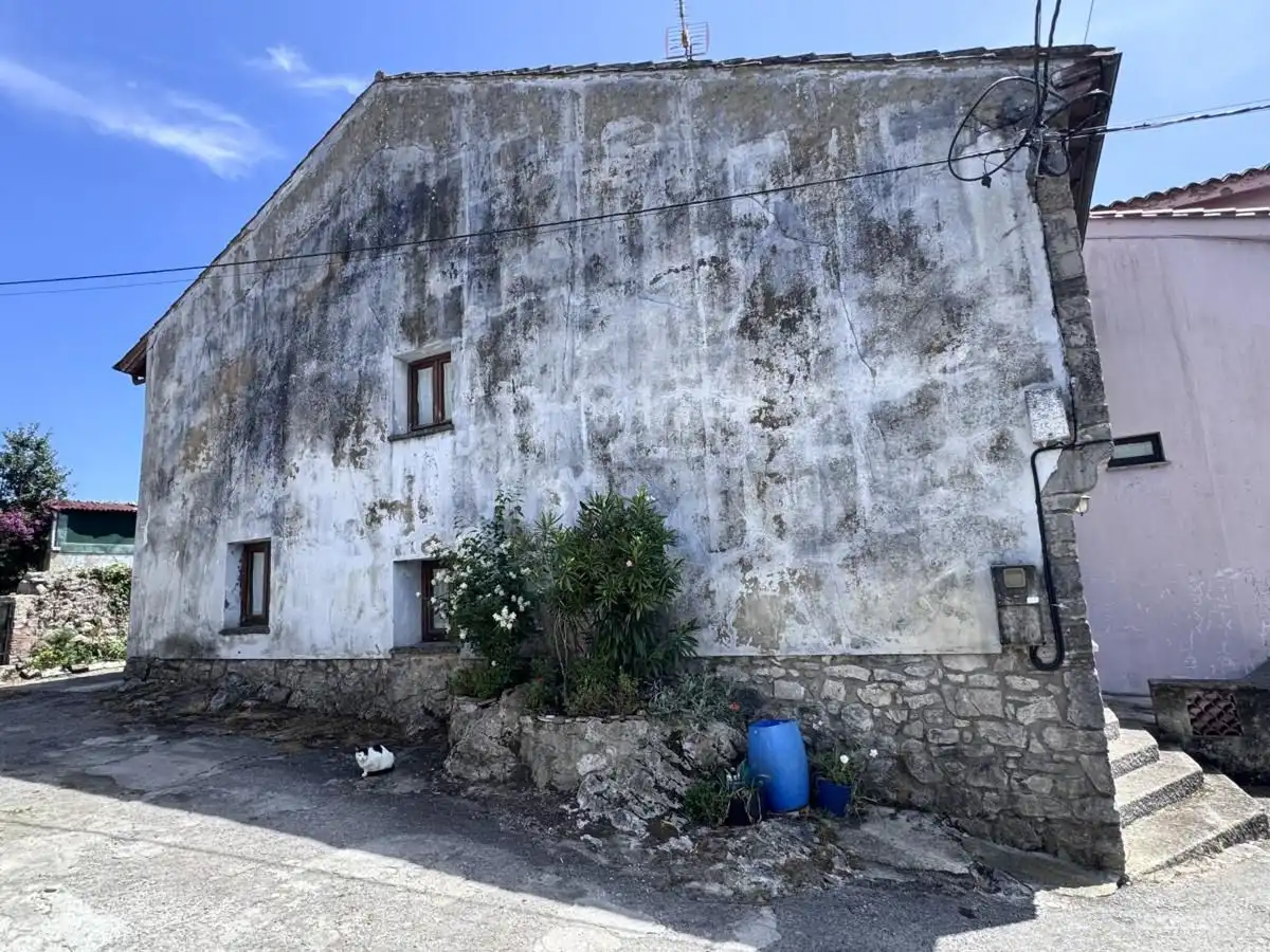 Vista exterior de Casa adosada en venta en Llanes con Calefacción, Jardín privado y Terraza
