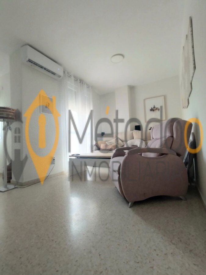 Bedroom of Flat for sale in  Sevilla Capital  with Air Conditioner, Oven and Microwave