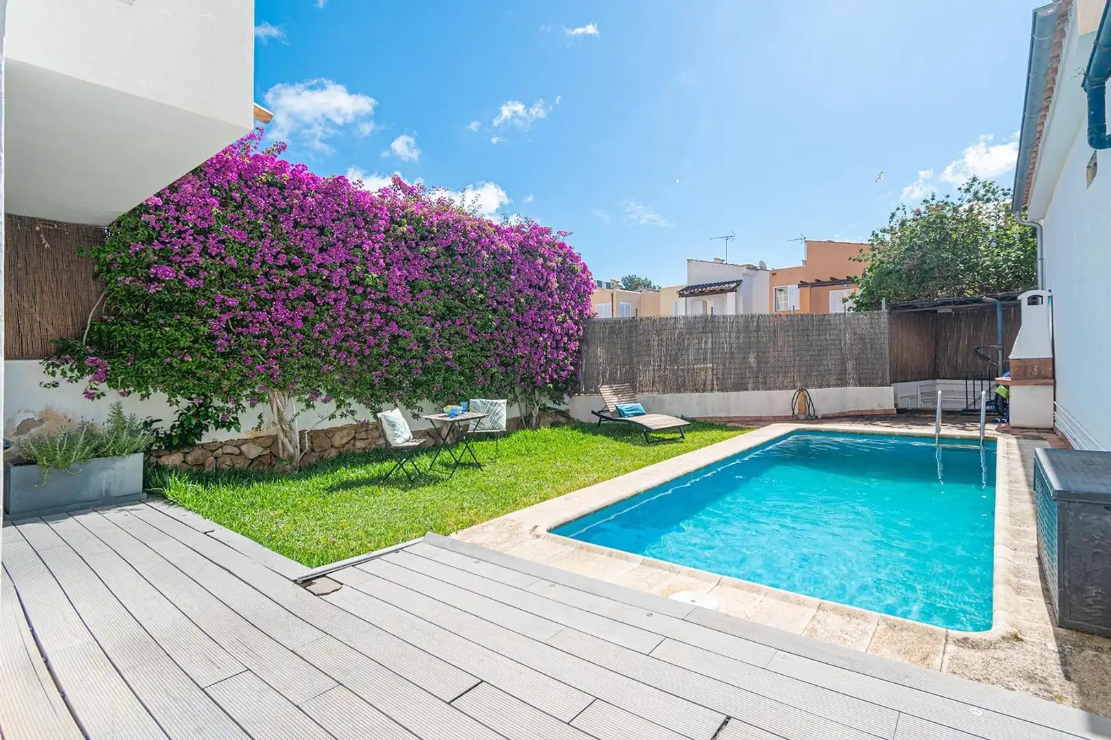 Piscina de Casa adosada en venda en Calvià amb Aire condicionat, Calefacció i Jardí privat