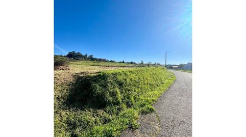 Venta de terreno urbano en Bemantes ( Miño)