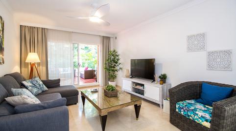 Foto 2 von Erdgeschoss zur Miete in Santa María, Marbella