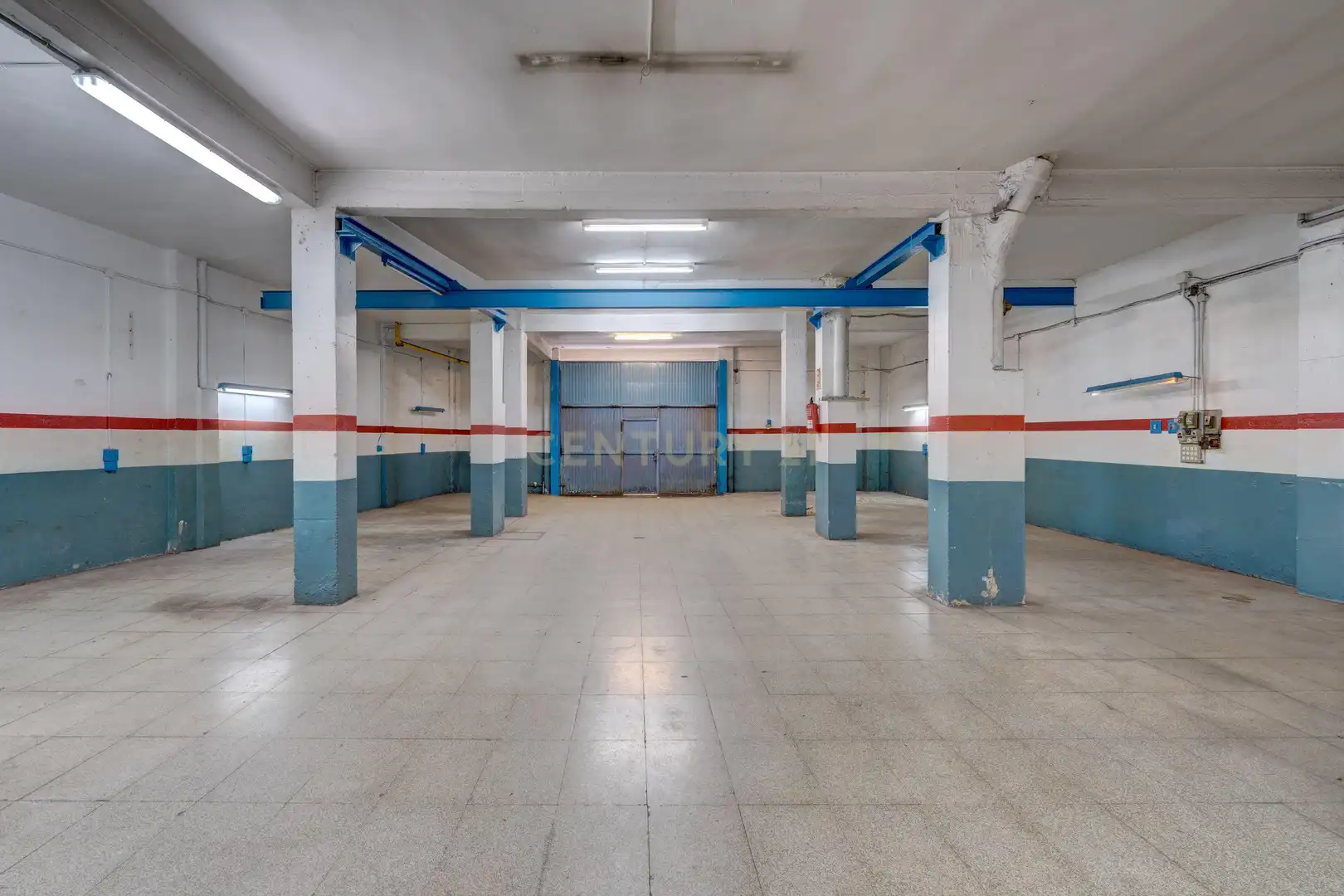 Aparcament de Local en venda en Vitoria - Gasteiz