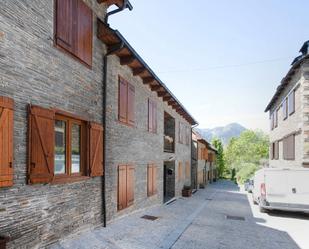 Exterior view of Building for sale in Naut Aran