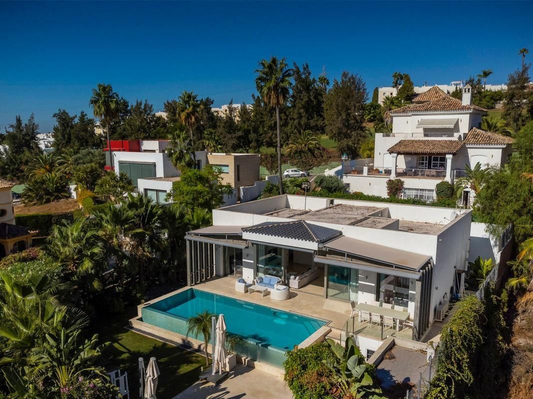 Exterior view of House or chalet to rent in Benahavís  with Air Conditioner, Private garden and Terrace