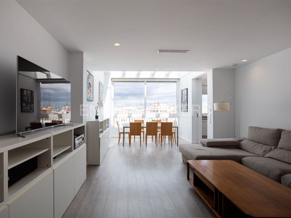 Living room of Attic to rent in  Valencia Capital  with Air Conditioner, Heating and Parquet flooring