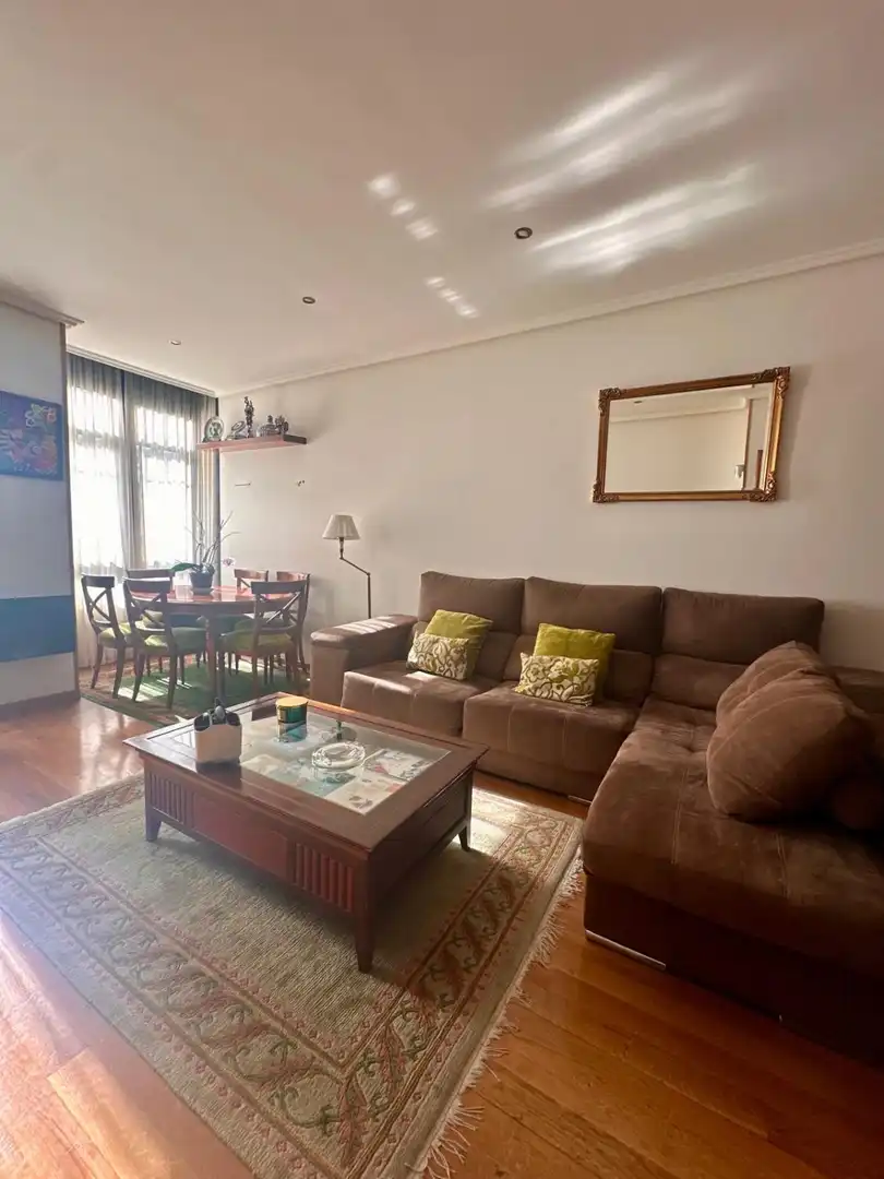 Sala d'estar de Dúplex en venda en Ferrol amb Calefacció, Parquet i Internet