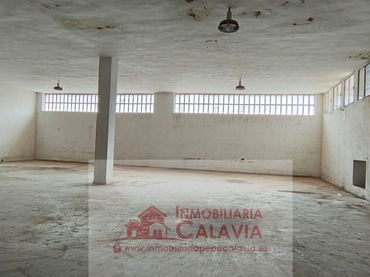 Industriegebäude mit Aufzug zum Verkauf in Martos