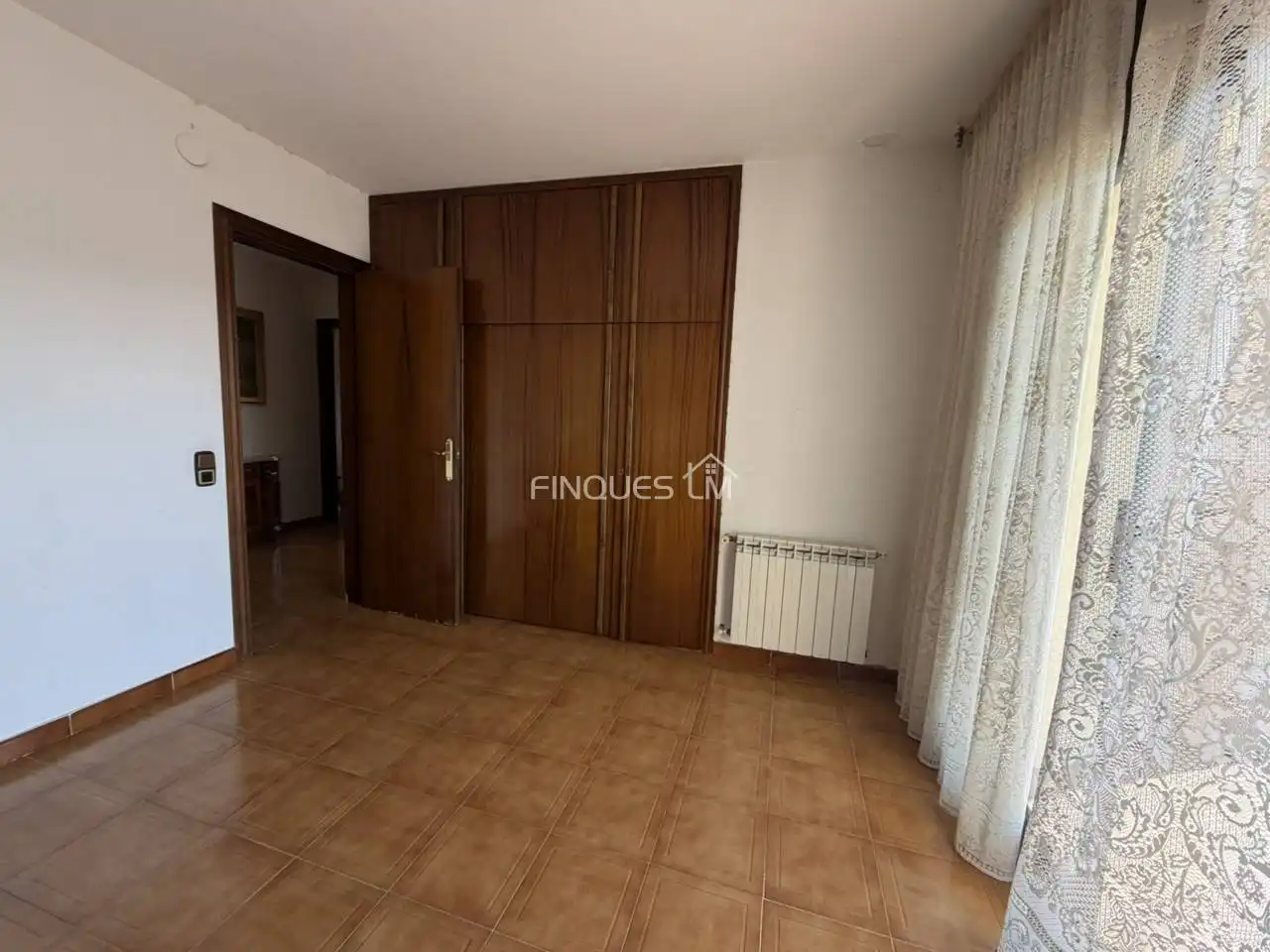Dormitori de Casa adosada en venda en Tordera amb Jardí privat, Terrassa i Piscina
