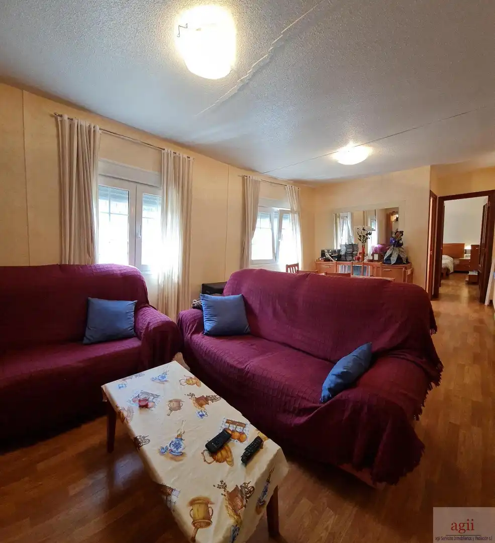 Living room of Houses for sale in Trillo  with Alarm and Community pool
