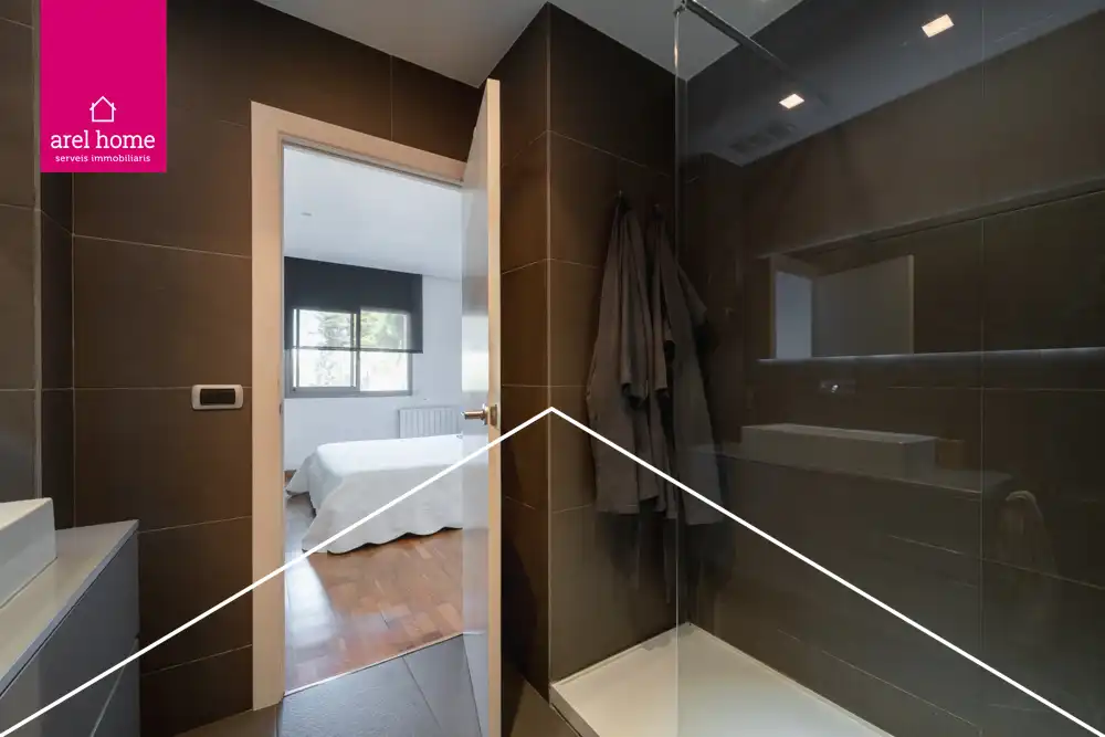 Baño de Piso en venta en Sant Just Desvern con Calefacción, Parquet y Balcón