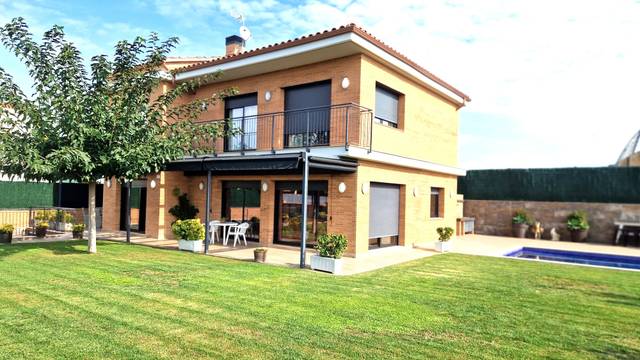 Casa-chalet en Venta en Carrer Montseny en Cabrera de Mar
