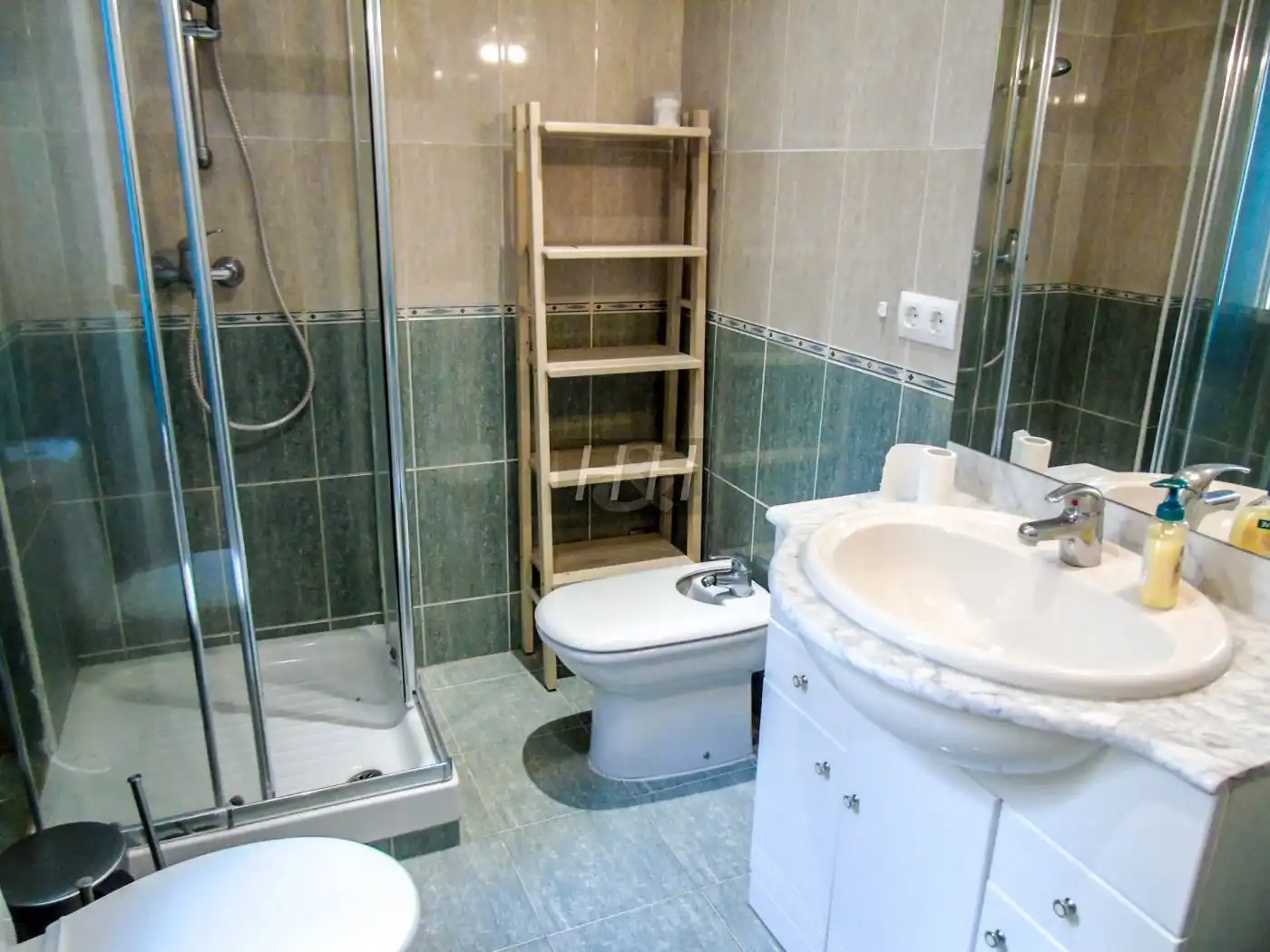 Bathroom of Flat for rent in Burjassot  with Balcony