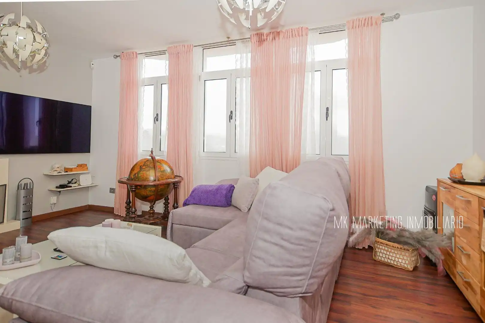 Sala d'estar de Casa adosada en venda en Santa Brígida amb Aire condicionat, Parquet i Terrassa