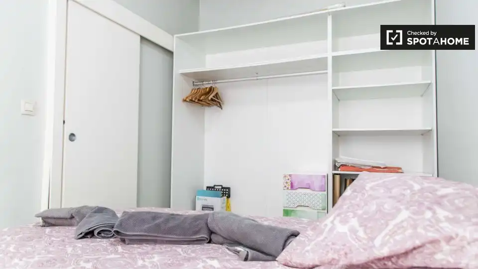 Flat with terrace to rent in L'Eixample, imagen 13