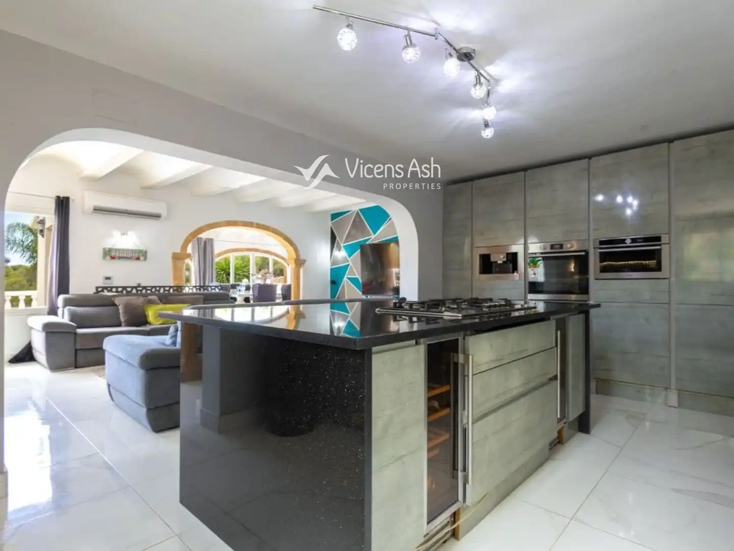 Kitchen of Houses for sale in Jávea / Xàbia  with Air Conditioner, Terrace and Storage room