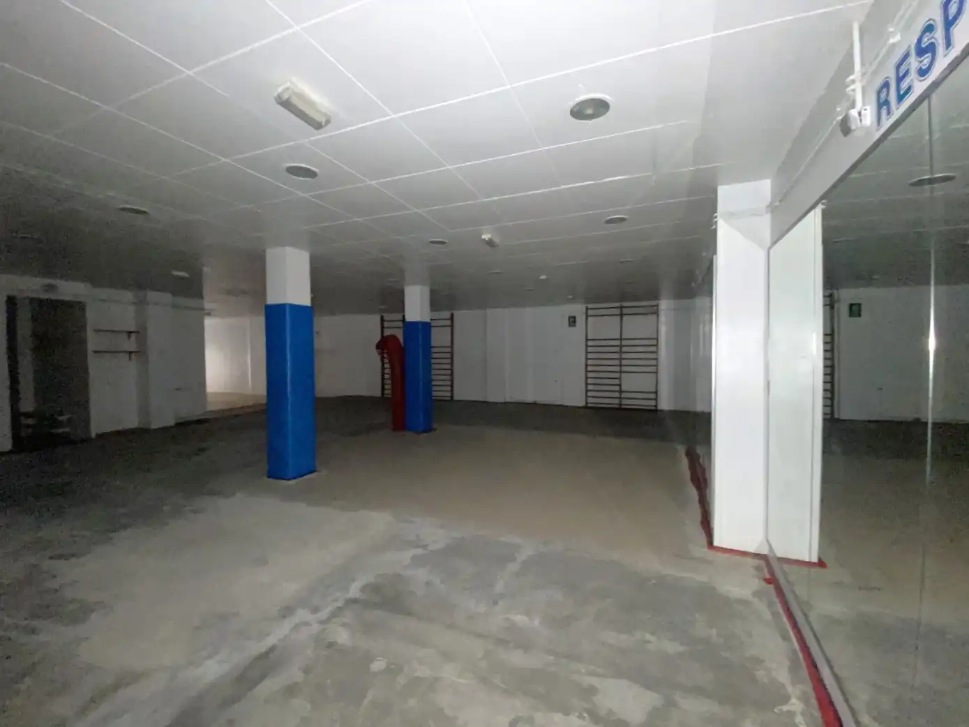 Local en venta en L'Hospitalet de Llobregat