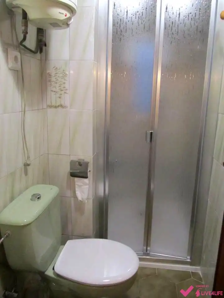 Bathroom of Flat for rent in Valencia  with Terrace and Furnished