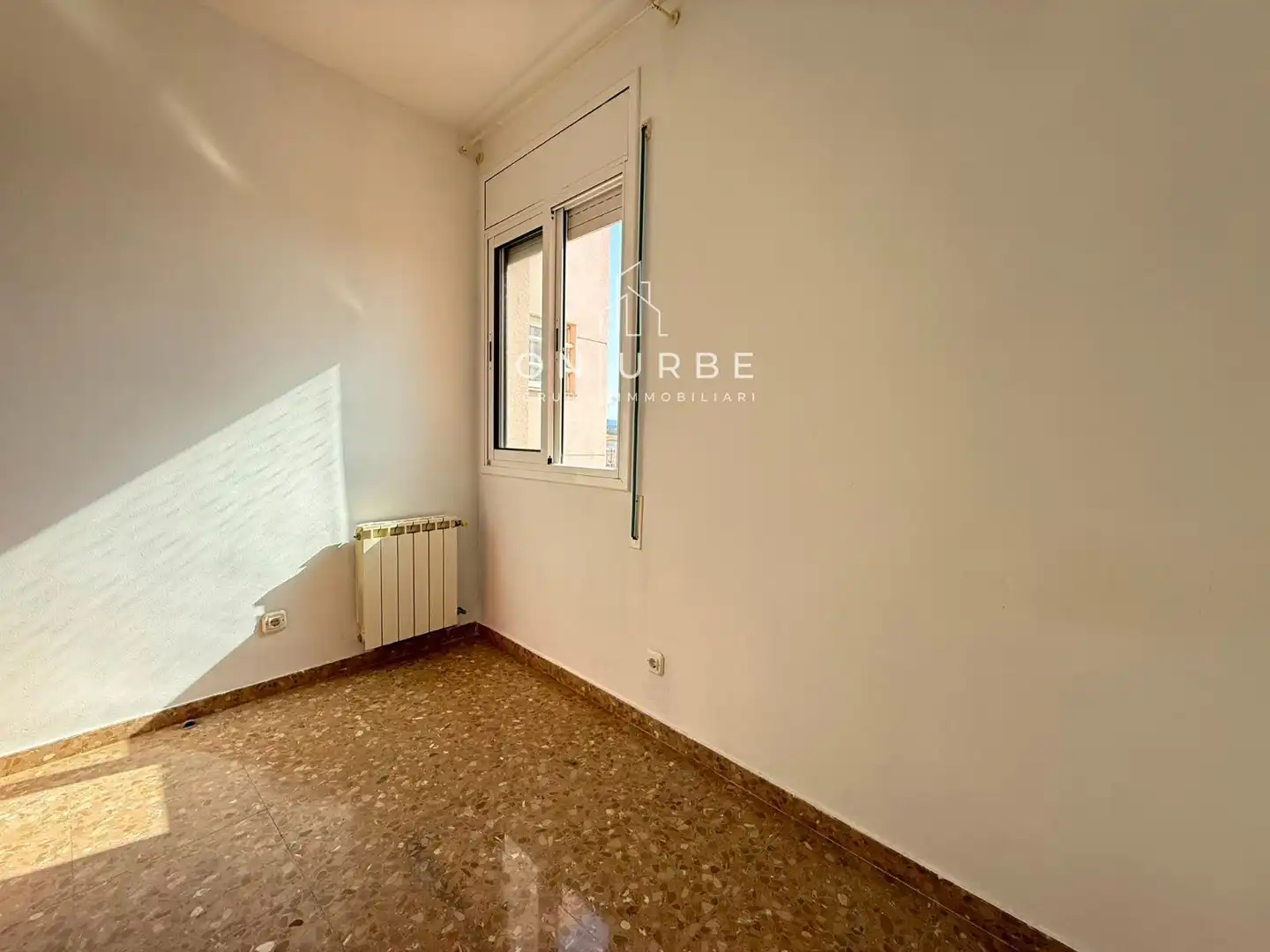 Schlafzimmer von Maisonette zum Verkauf in Badalona mit Klimaanlage, Heizung und Terrasse