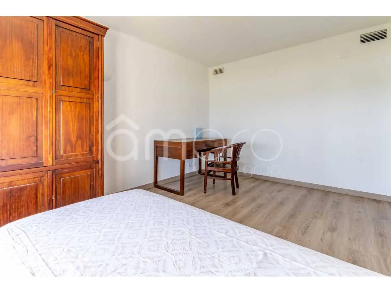 Habitación de Piso en venta en Vilanova i la Geltrú con Aire acondicionado, Parquet y Terraza