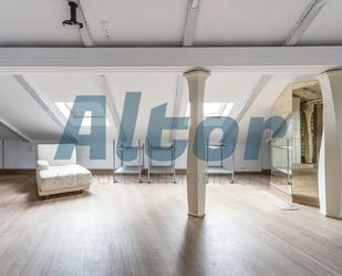 Bedroom of Attic for sale in  Madrid Capital  with Air Conditioner and Terrace