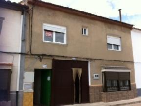 Exterior view of Single-family semi-detached for sale in Fuentealbilla