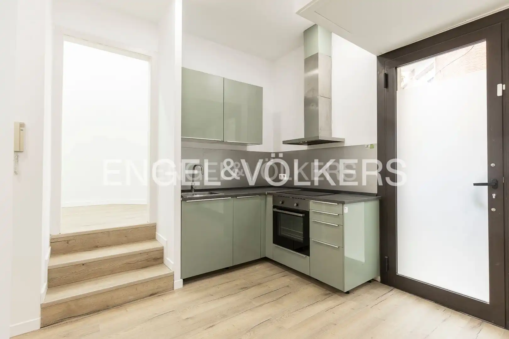 Kitchen of Flat for sale in Barcelona  with Air Conditioner, Heating and Parquet flooring