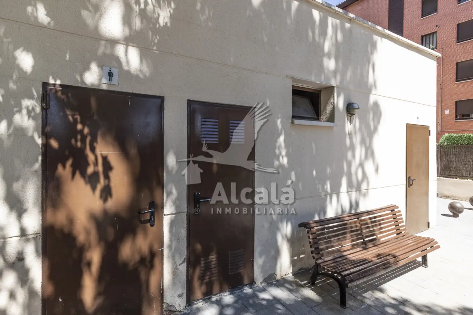 Vista exterior de Ático en venta en Alcalá de Henares con Aire acondicionado, Calefacción y Terraza