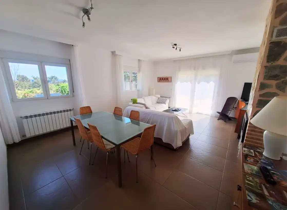 Sala de estar de Casa o chalet en venta en El Tiemblo  con Aire acondicionado, Calefacción y Terraza