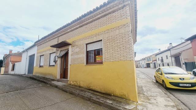 Casa-chalet en Venta en AV AV. RICARDO DÍEZ HOCHLEITNER en Villaviudas