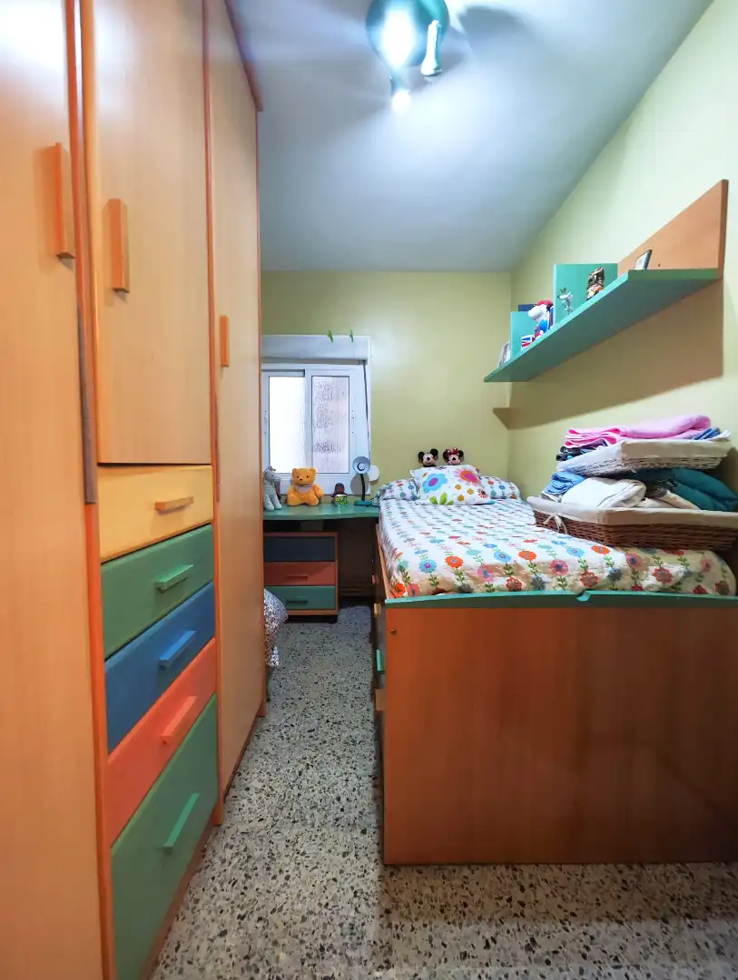 Dormitori de Pis en venda en Terrassa amb Aire condicionat, Calefacció i Balcó