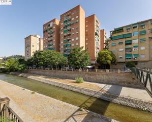 Exterior view of Flat for sale in  Granada Capital  with Balcony