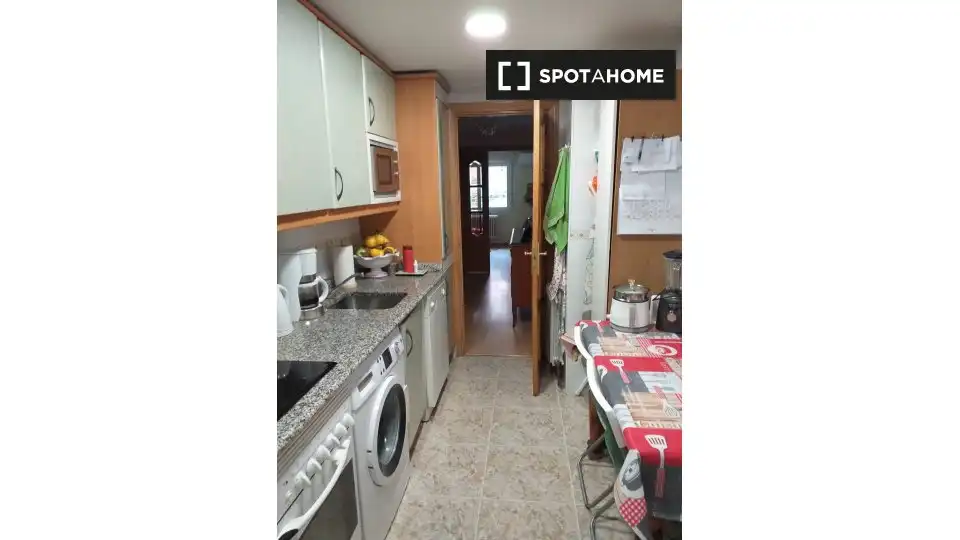 Kitchen of Flat for rent in Madrid  with Air Conditioner, Heating and Furnished
