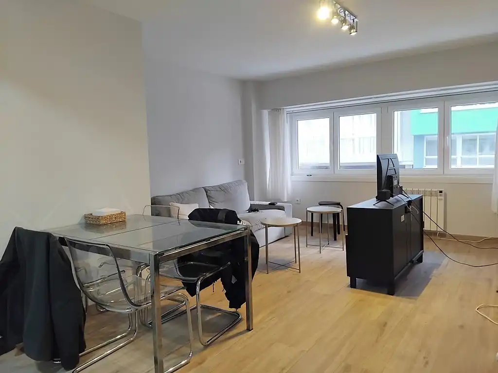 Sala de estar de Piso en venta en A Coruña Capital  con Calefacción, Terraza y Amueblado