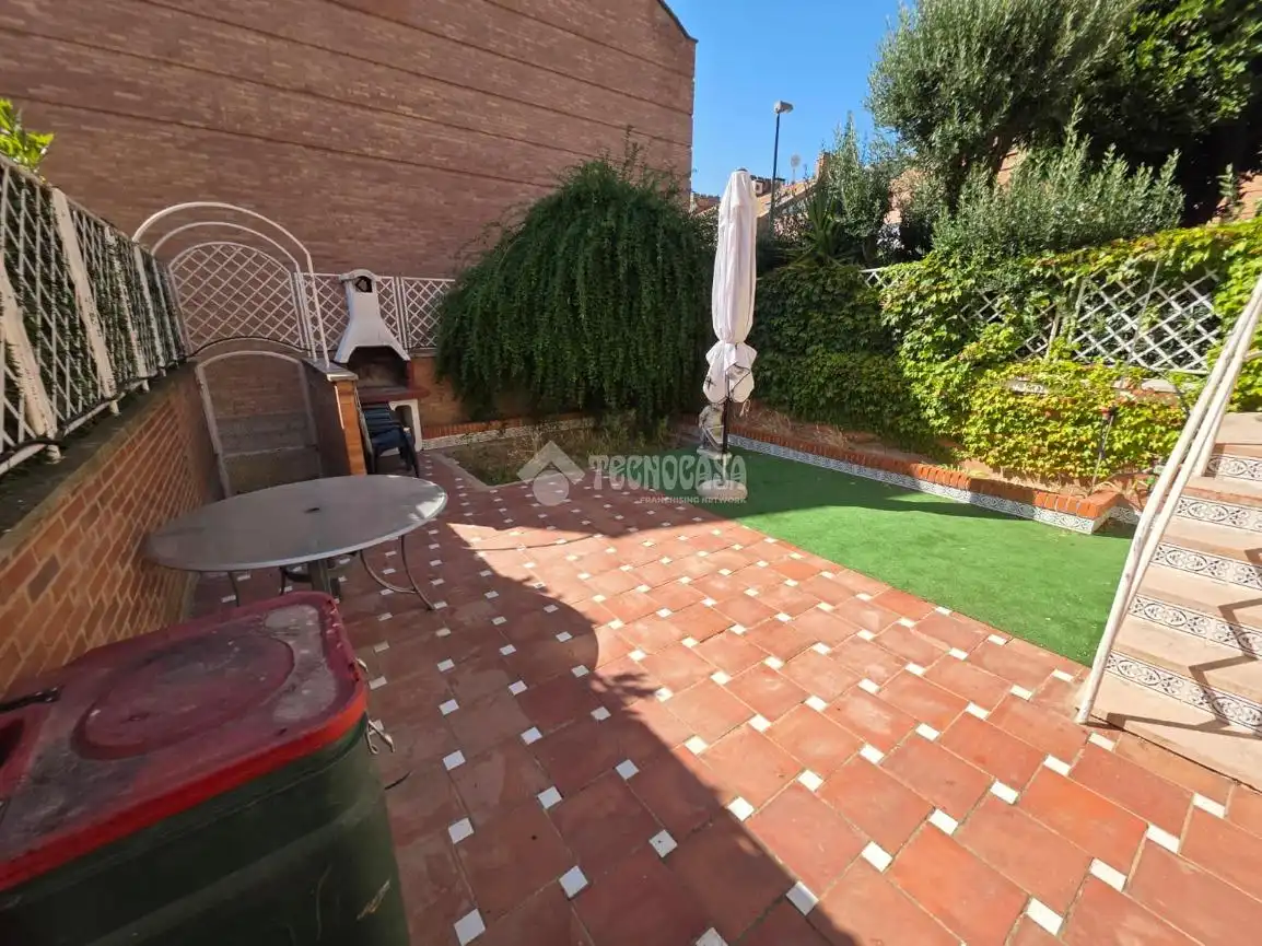 Terrassa de Casa adosada en venda en Zaragoza amb Aire condicionat, Calefacció i Terrassa