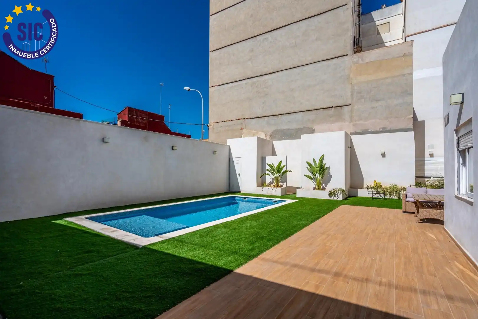 Schwimmbecken von Haus oder Chalet zum Verkauf in Valencia mit Privatgarten, Terrasse und Schwimmbad