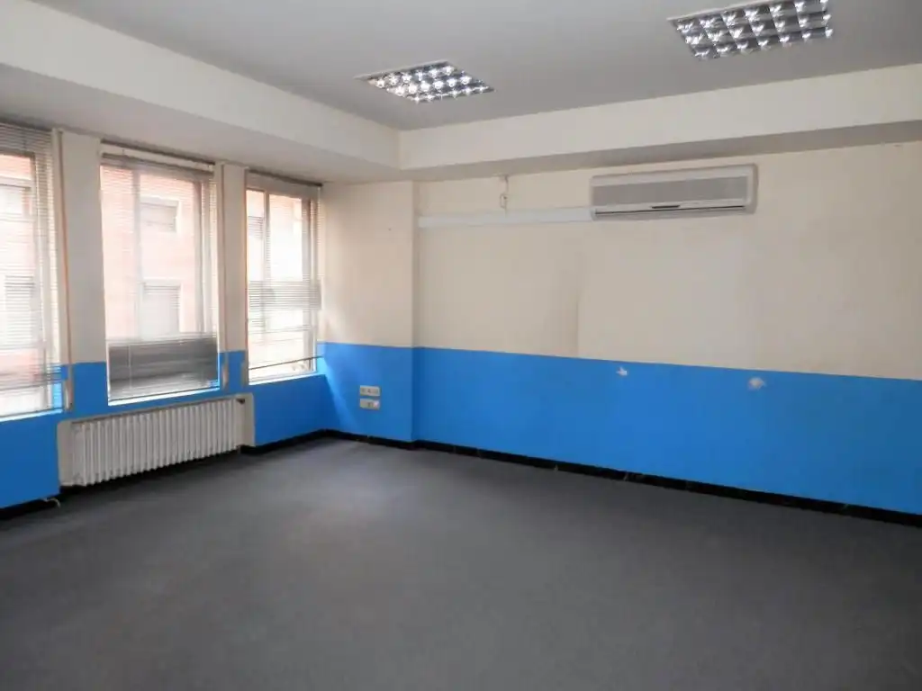 Büro zur Miete in Medina del Campo mit Klimaanlage und Abstellraum
